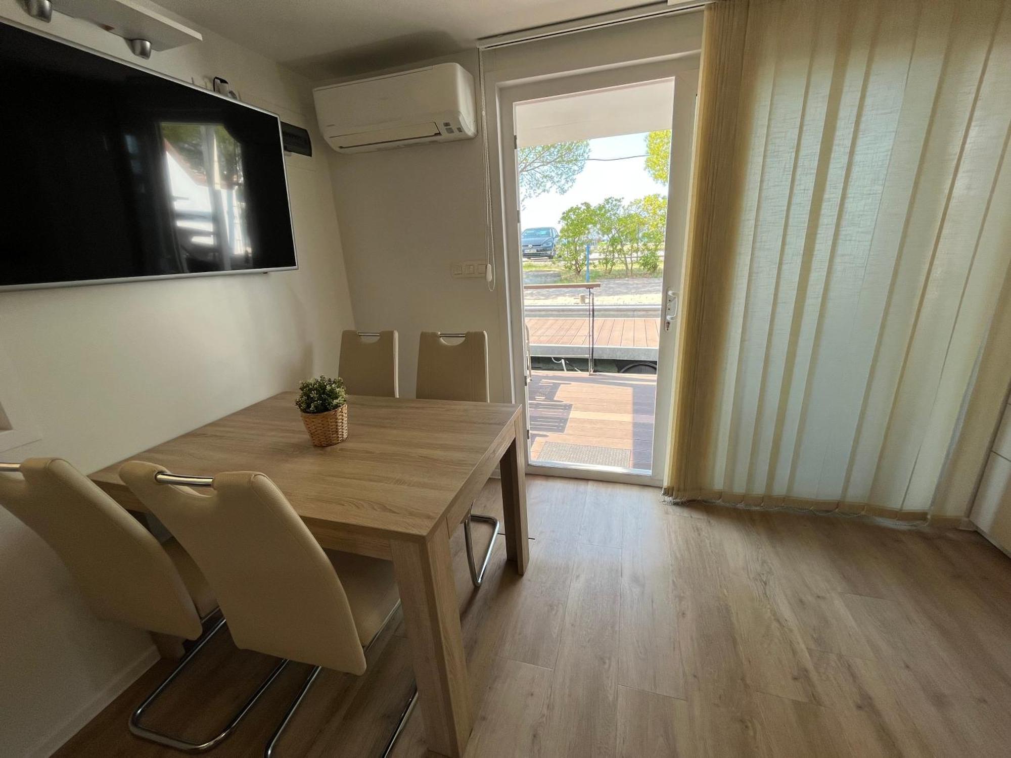 Marina Luxury Houseboat Lace Порторож Екстер'єр фото
