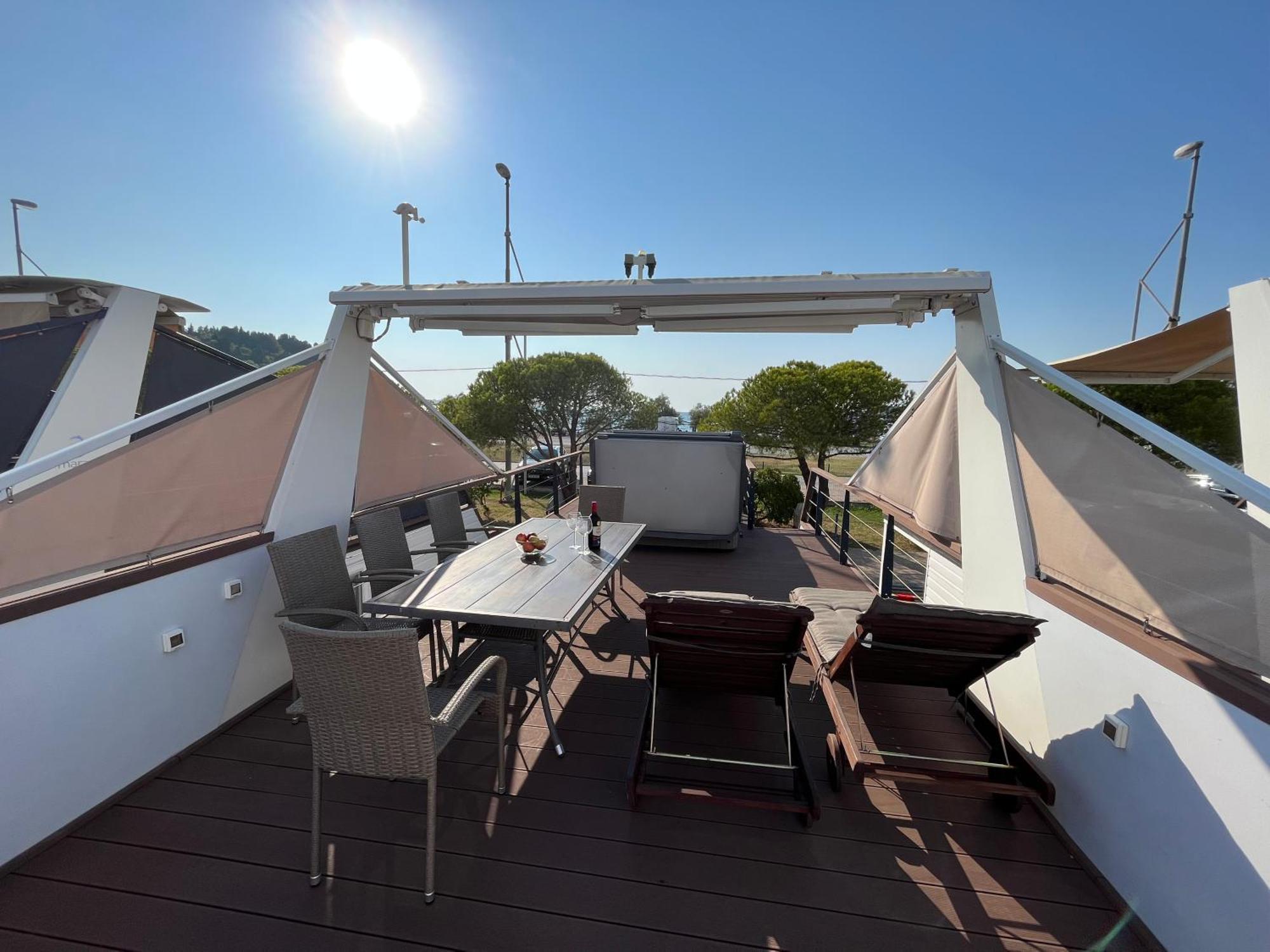 Marina Luxury Houseboat Lace Порторож Екстер'єр фото